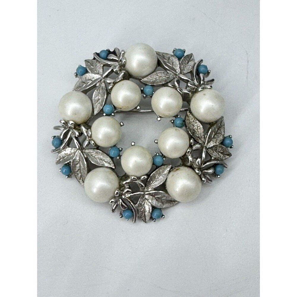 Sarah Coventry ALASKAN SUMMER Faux Pearl Turq Silver Wreath Brooch MCM Vintage